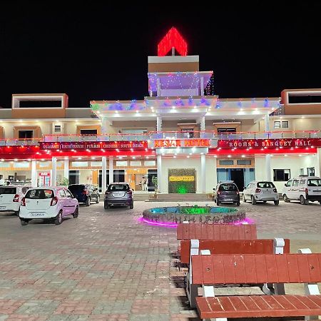 Kesar Hotel Viramgam Екстериор снимка