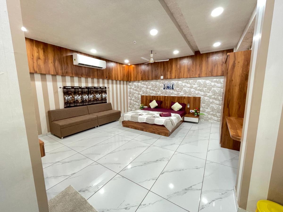 Kesar Hotel Viramgam Екстериор снимка