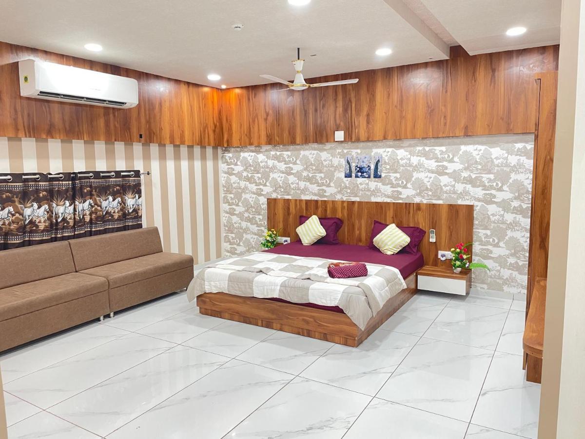 Kesar Hotel Viramgam Екстериор снимка