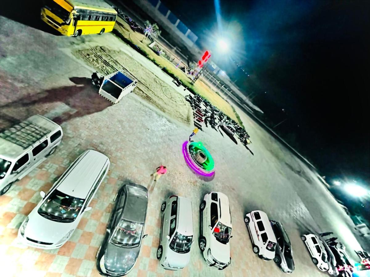 Kesar Hotel Viramgam Екстериор снимка