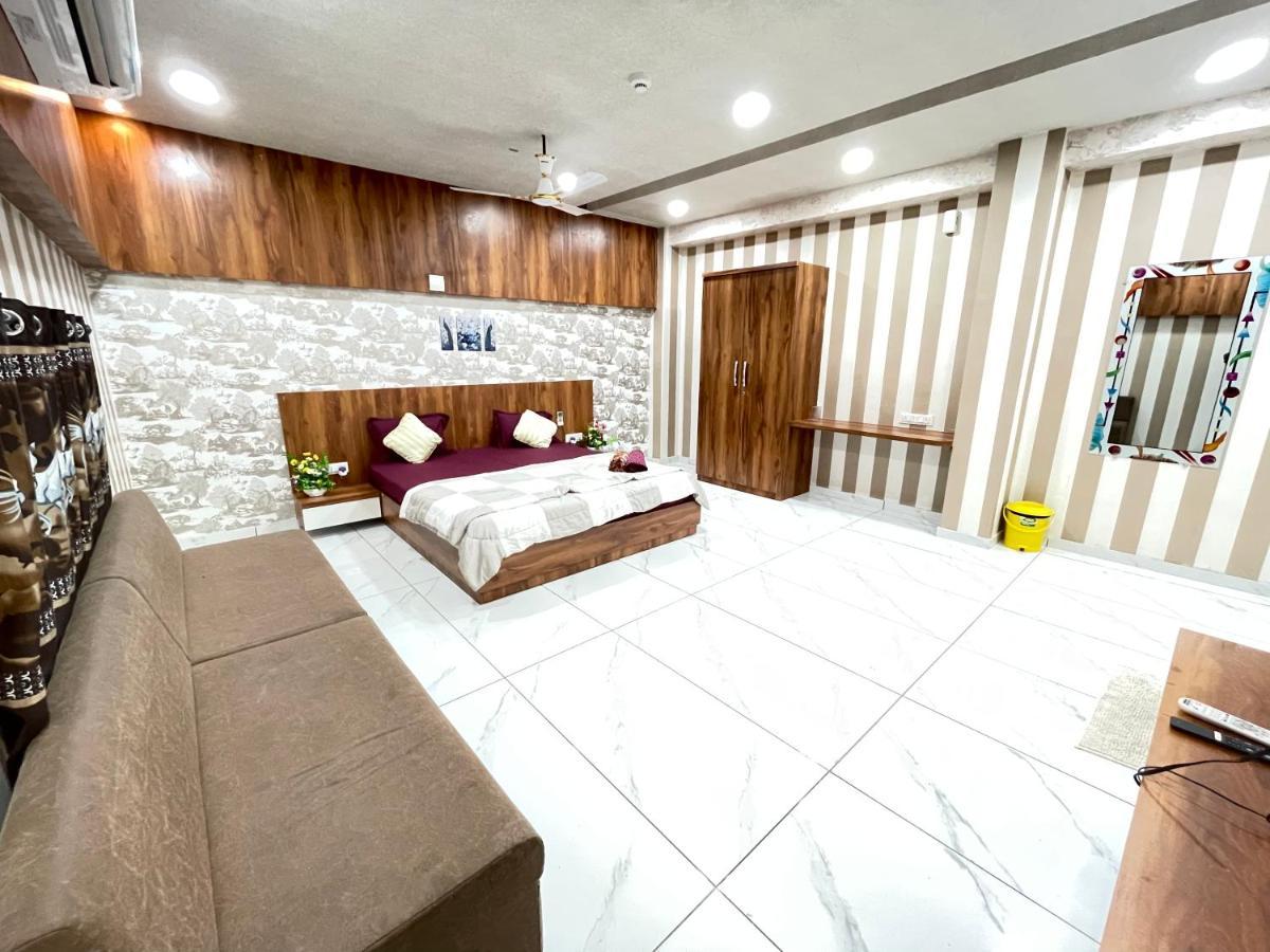 Kesar Hotel Viramgam Екстериор снимка